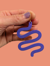 Load image into Gallery viewer, 〰️Squiggle Dangle Earrings〰️