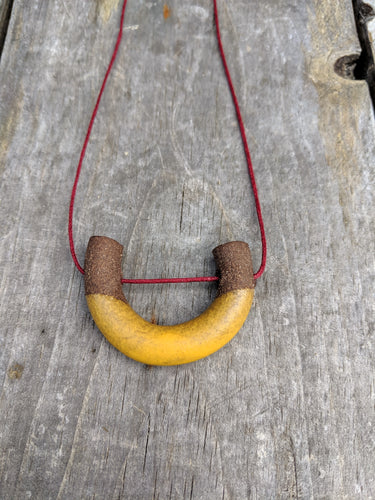 Sun Kissed Curve Necklace