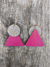 Load image into Gallery viewer, Overlap Earrings