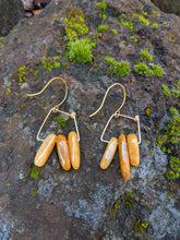 Load image into Gallery viewer, Yellow Jade Squared Earrings