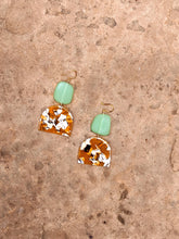 Load image into Gallery viewer, Sea Green Glass Earrings