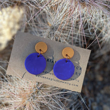 Load image into Gallery viewer, Mini Gold Dot Earrings