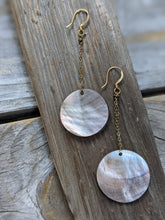 Load image into Gallery viewer, Mother of Pearl Disc Earrings