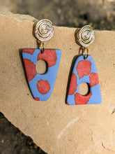 Load image into Gallery viewer, Spotted Earrings