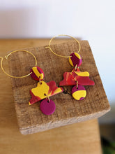 Load image into Gallery viewer, Dangling Sunset Earrings